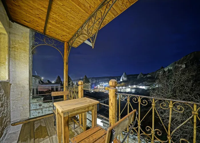 Naraca Cave House