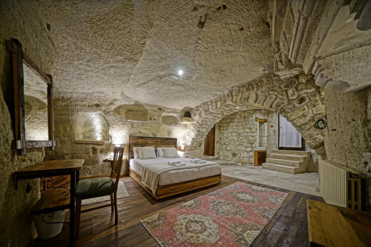 Naraca Cave House